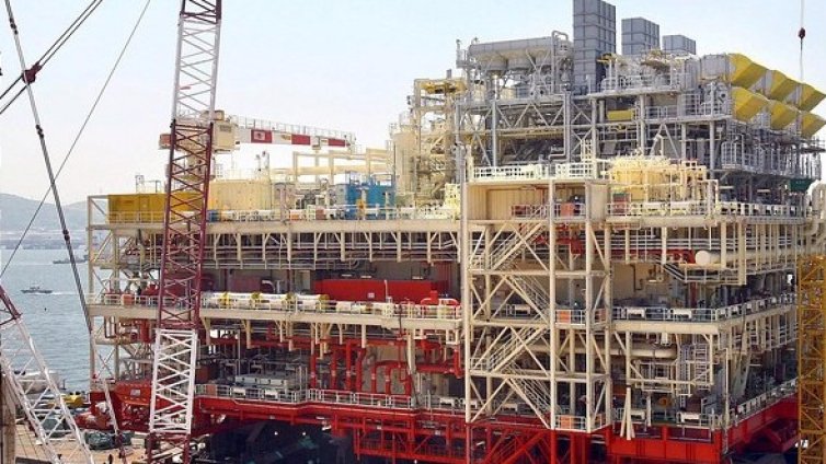 Цената на петрола се доближава до $75 за барел