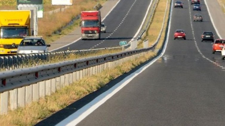 Обявиха кандидатите за довършването на "Тракия"