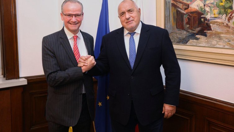 Борисов:Трябва да продължим да инвестираме системно в отбраната