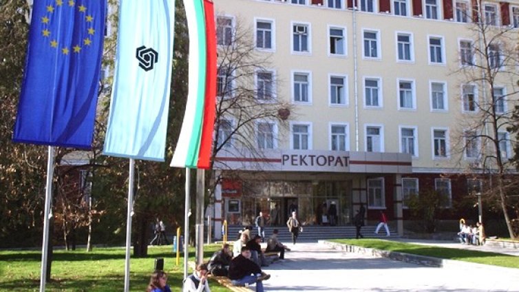 Ректорът на ТУ: По света професурата е начало на академичната кариера