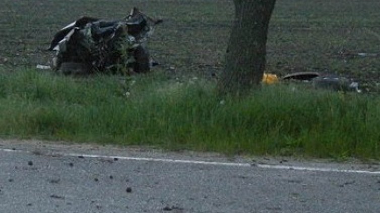 Непълнолетен шофьор загина при тежка катастрофа край Враца