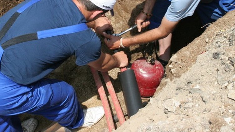 Спират топлата вода в столичния "Овча купел"