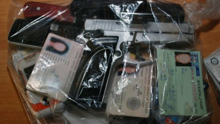 Хванаха 17-годишен ученик, извършил 11 грабежа