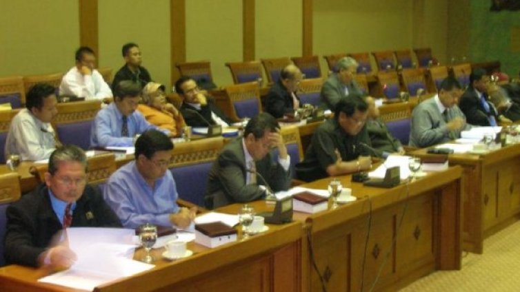 Вместо закони &ndash; порно в парламента на Индонезия