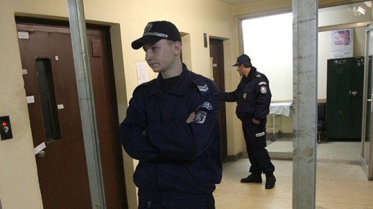 Работник падна и загина в асансьорна шахта в Мадан