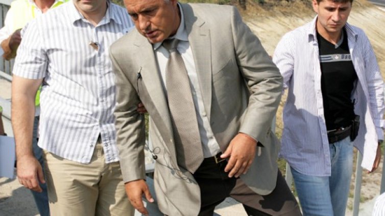 Борисов дойде във Варна и се огледа в калпавите пътища