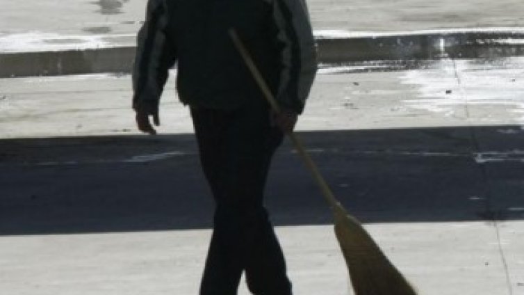 Хвърлен фас на улицата = метла за назидание