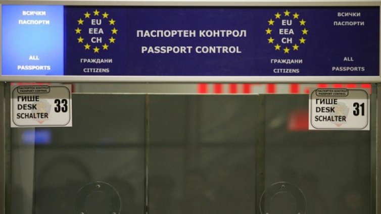 С 31,9% по-малко българи са пътували в чужбина през юли