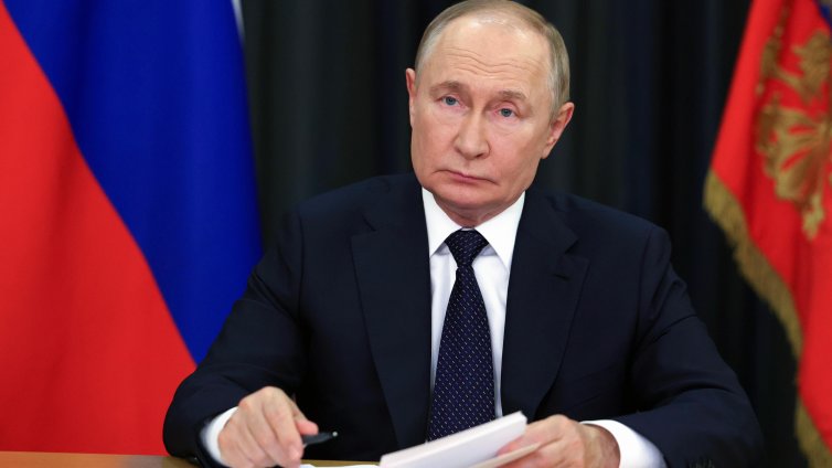 В тайните бункери на Путин: Той има три зали, никой не знае къде е наистина