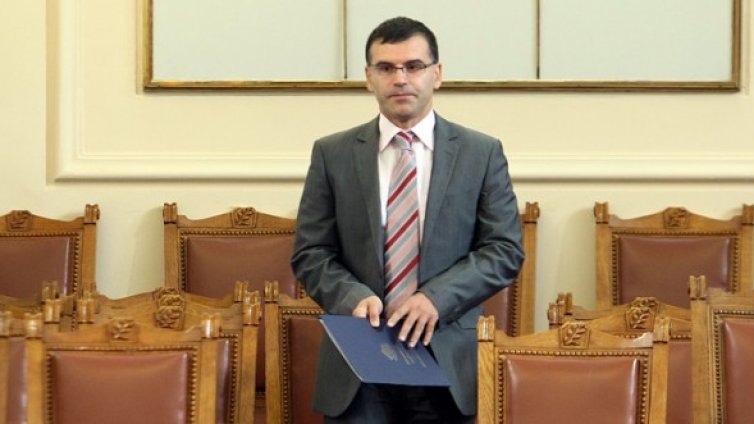 Дянков: Системата, която лекува, е болна!