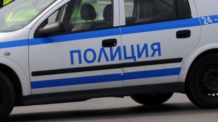 Закопчаха мъж, блудствал с 11-годишната си доведена дъщеря