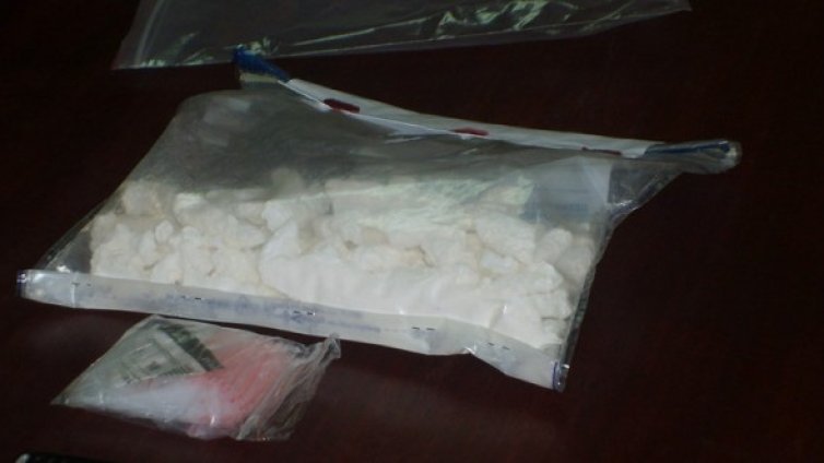 Закопчаха трима наркодилъри в Банкя