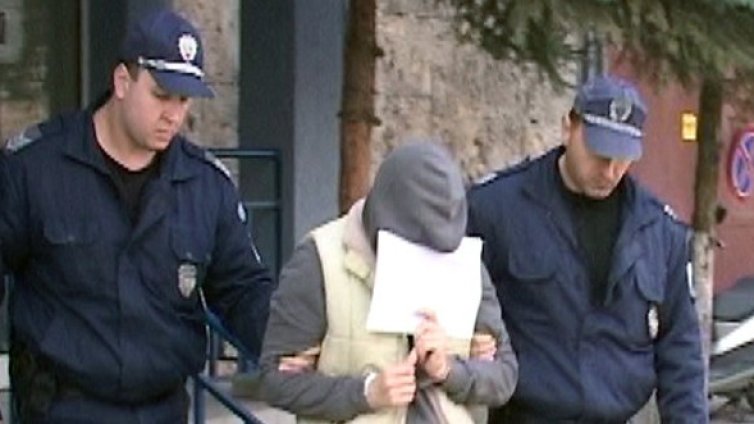 Задържаха деветима, вилнели след мачове