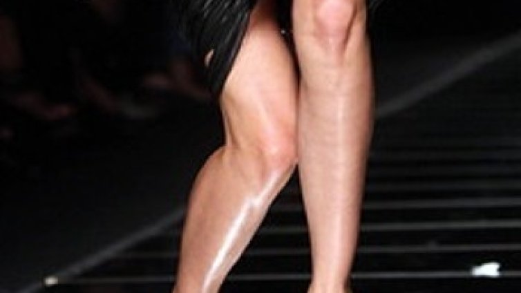 На мъжете не им пука дали жената е с високи токчета