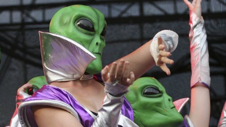 ООН с преговарящ с извънземни... ако дойдат