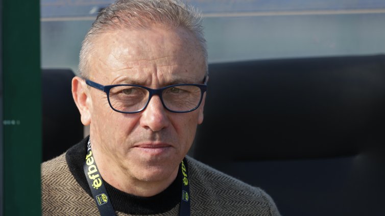 Черно море доближи ЦСКА след трудна победа над Монтана