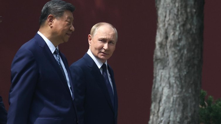 Тръмп готов за тристранна среща със Си и Путин