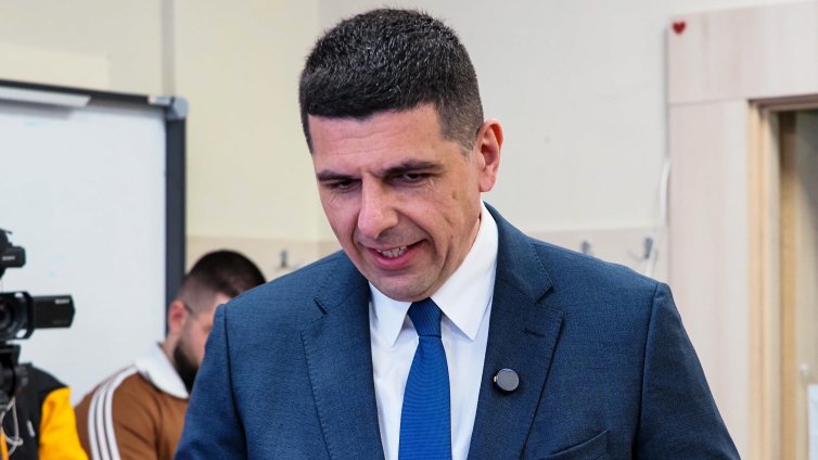 Мирчев за инцидента: Нито някой ме е бил, нито аз съм бил някого