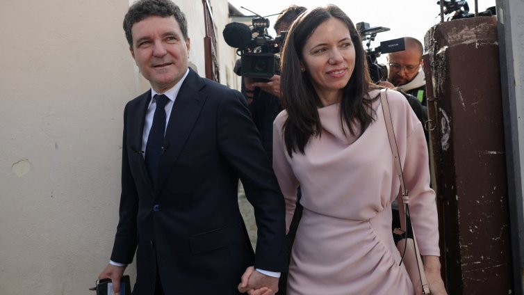 Коя е Мирабела Градинару - новата първа дама на Румъния