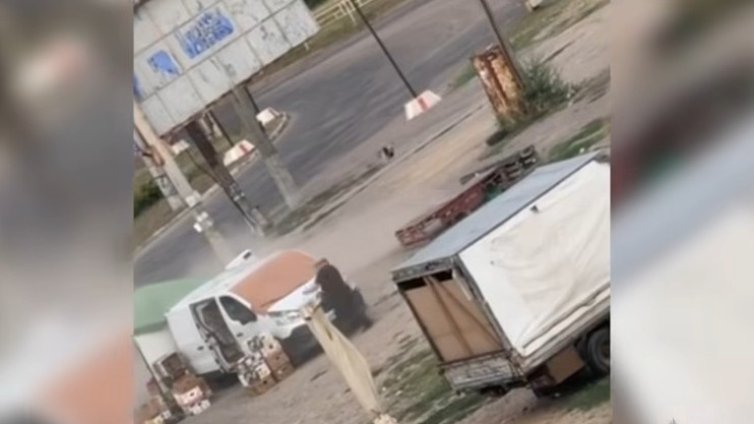 Смъртоносно видео: Дрон преследва мъж в Херсон, всичко свърши с взрив (+16)