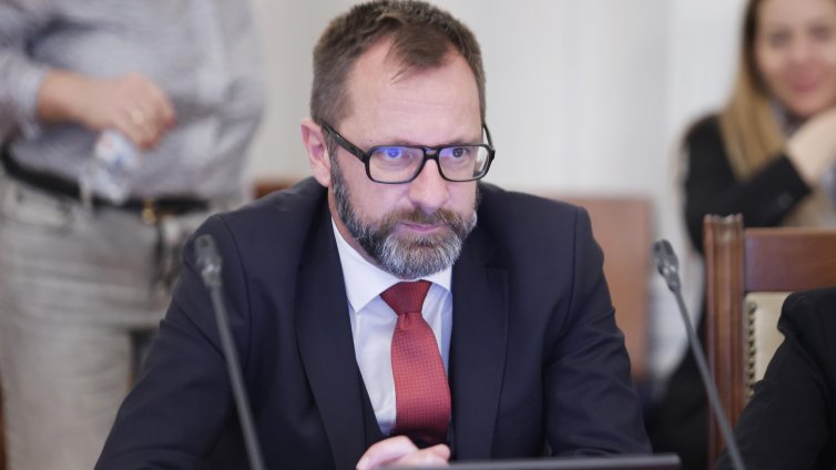 Йордан Вълчев отговори на властта: Подготвят плащания към странни фирми