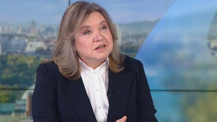Киселова призова да се отложи въвеждането на сканиращите машини