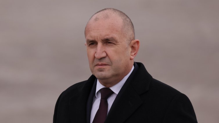 Румен Радев за гласуването в чужбина: Ограничават демократични права