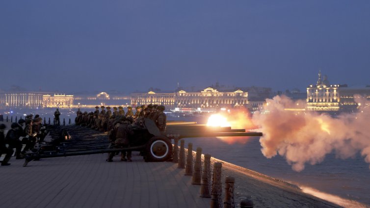 Изнесли сме оръжия и боеприпаси за Украйна на стойност 156 млн. евро