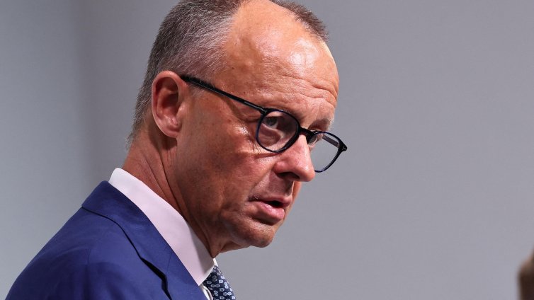 Мерц: Русия ще прекрати войната, когато вече не може да я води по икономически причини