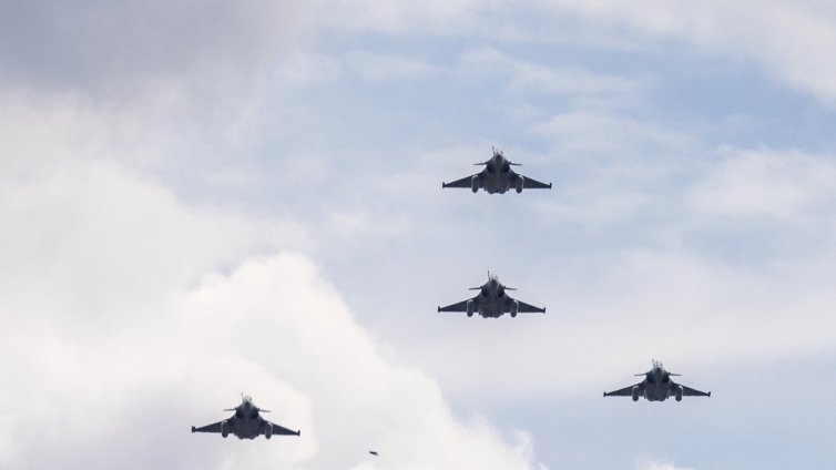 Пакистан пoхвали китайските изтребители, свалили и френски Rafale срещу Индия