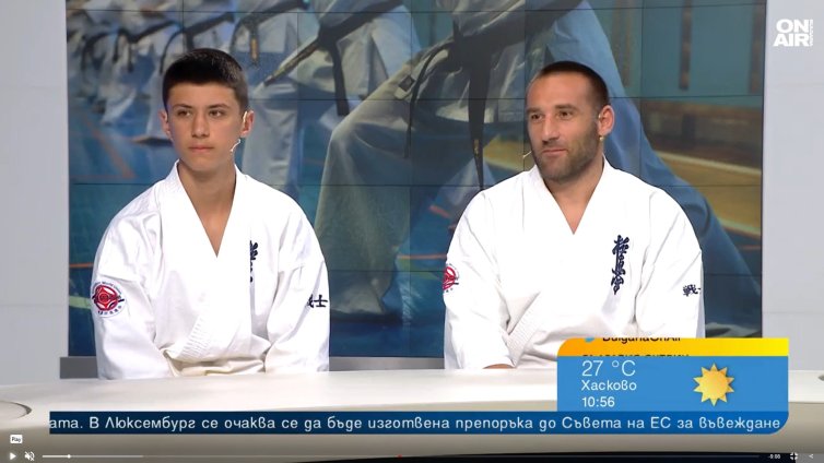 Треньорът Захари Дамянов и каратистът Каан Акиев се готвят за световното по киокушин