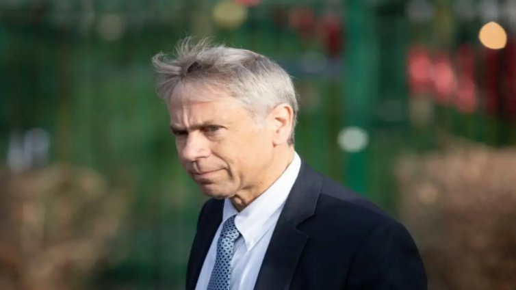 Мадуро нае адвоката на Джулиан Асанж по делото за наркотероризъм