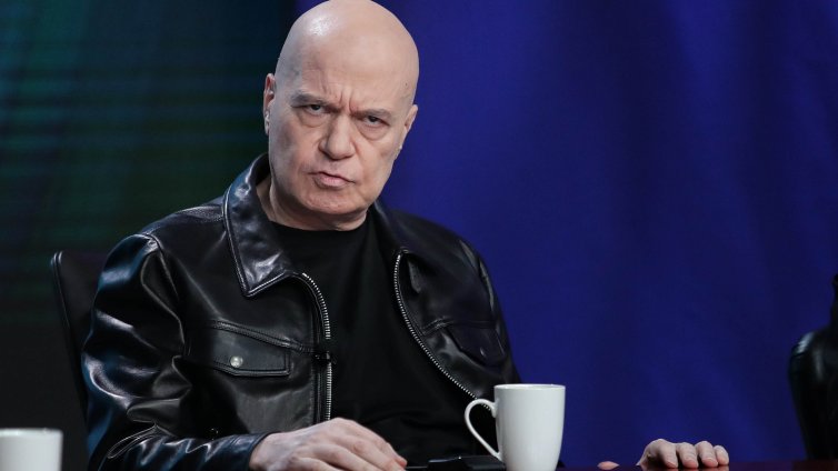 Слави: Никоя партия не може да ни нарежда да приемаме глупави закони