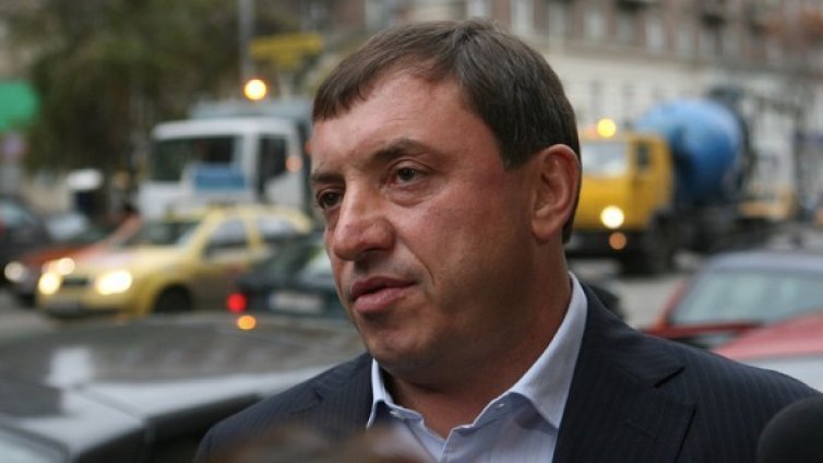 Алексей Петров влиза в политиката