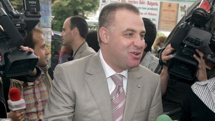 Нямало драми с уволнението на Калина Илиева