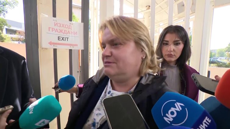 Бобчева: От днес започваме сметосъбиране по график в София