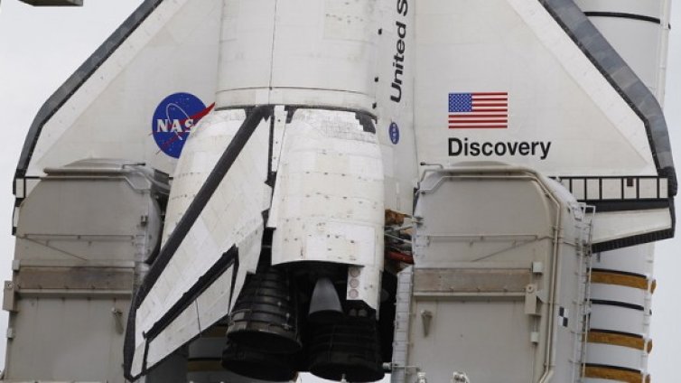 НАСА няма да изстреля "Дискавъри" преди края на ноември