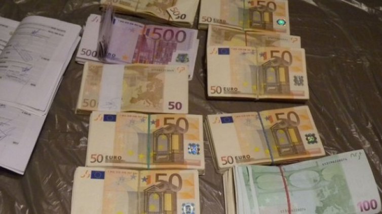 Прибраха още 85 000 евро в продължението на  "Пластиките"
