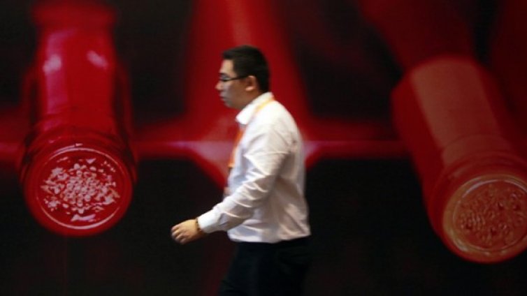 Френският консул в Хонконг изгонен, след като свил... вино