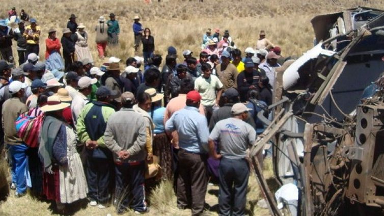Седем души загинаха в катастрофа в Перу