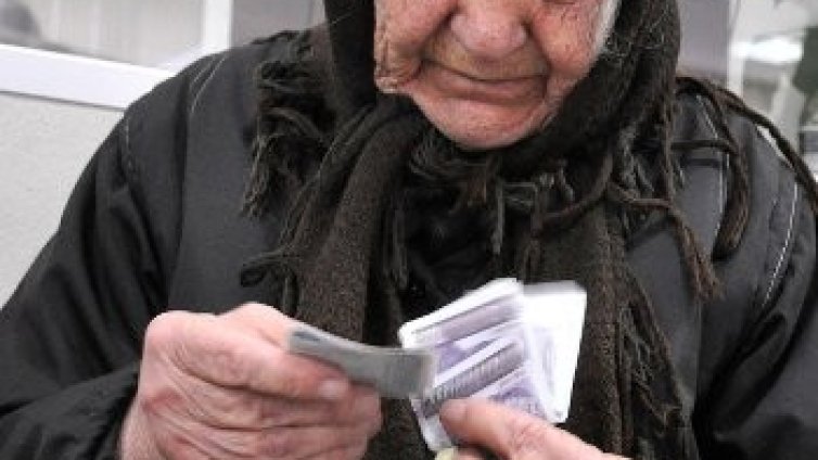 Точковата система пада. Пенсионер &ndash; срещу 5 бона