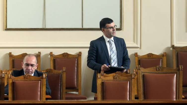 Трима здравни министри най-приказливи в парламента