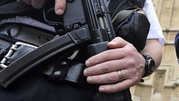 Във Великобритания освободили 69 затворници погрешка