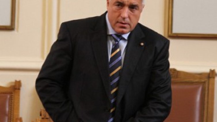 300 млн. лв. повече в хазната от връзката бензиностанции &ndash; НАП