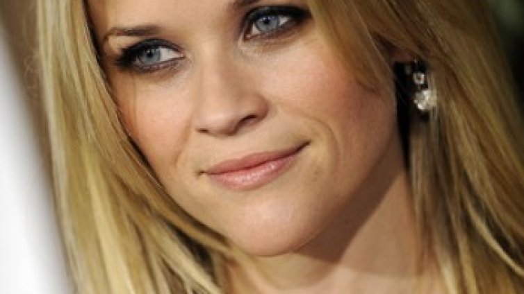 Рийс Уидърспуун се сгоди