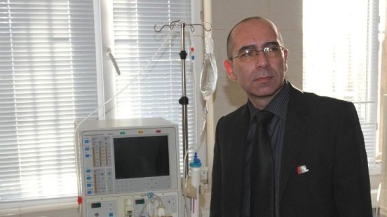Здравният министър: Проблемът с хепатита се драматизира