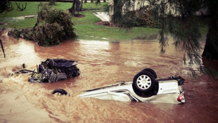 Евакуират третия по големина град в Австралия