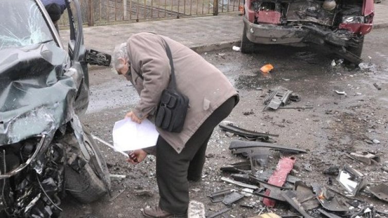 Денонощие без жертви по родните пътища