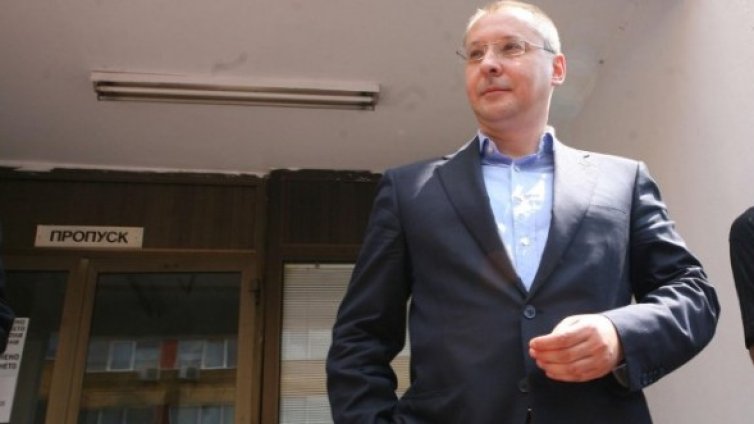 Станишев: Правителството е неспособно да управлява