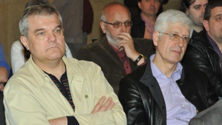 Петков: Цветанов потапя държавата!